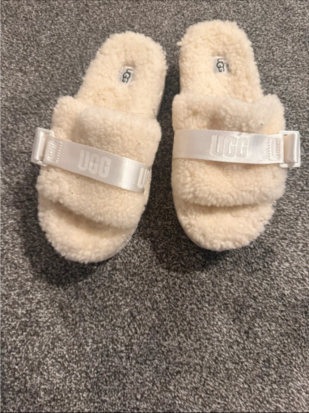 UGG Cream Fluff Slide with Logo Strap - Women's Cozy Shearling Slides size 8